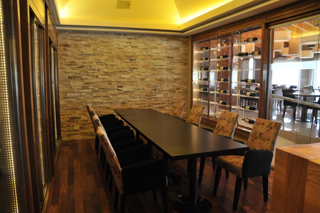 Antu Malal Hotel Plaza Huincul Ngoại thất bức ảnh